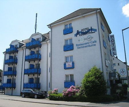 Hotel Aggertal Гуммерсбах Экстерьер фото